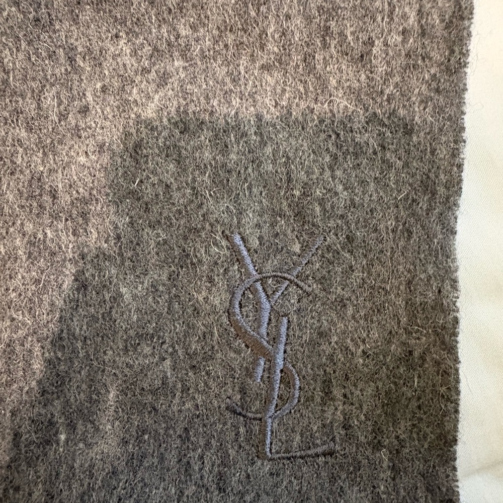 New Yves Saint Laurent Brown Wool Scarf